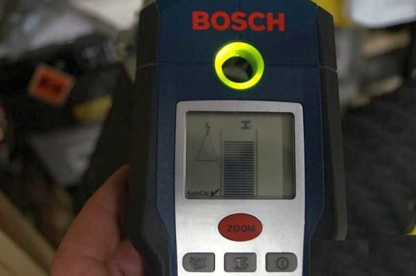 Детектор (индикатор) скрытой проводки