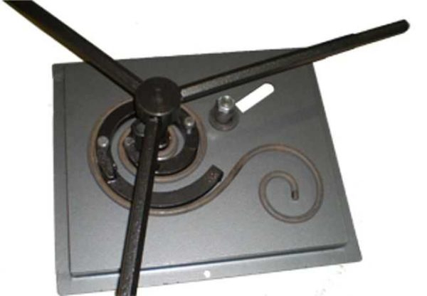 Самодельные приспособления и станки для холодной ковки