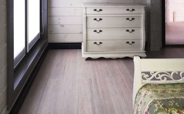 Плинтусное отопление — стоит делать или нет?