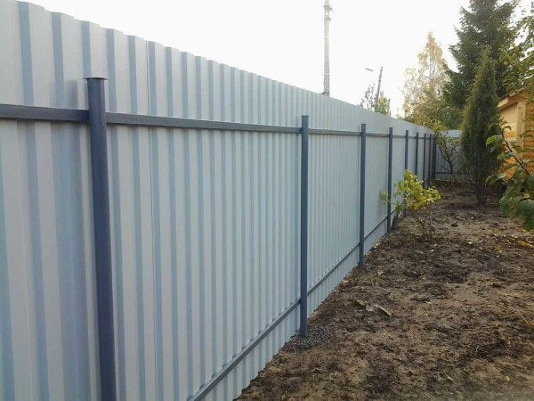 Виды заборов для частных домов Виды заборов для частных домов