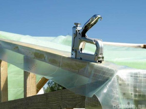 Строительные степлеры: механические, электрические, пневматические