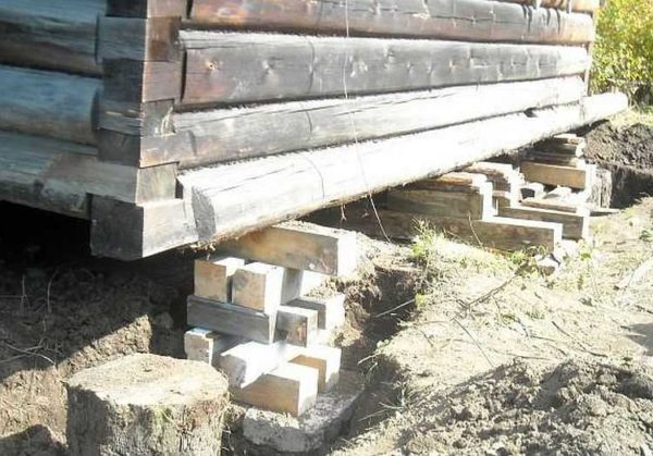 Подъем деревянного дома