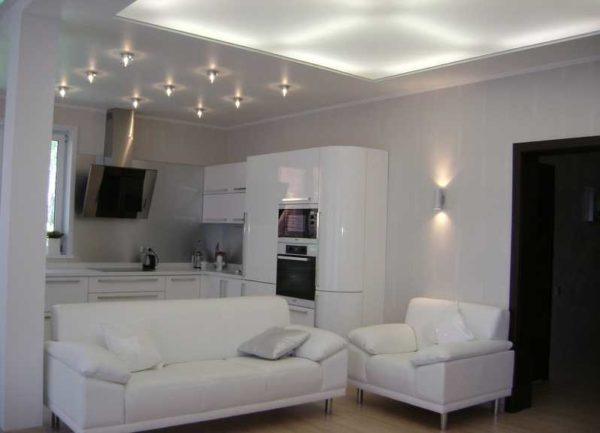 Как разместить светильники на потолке