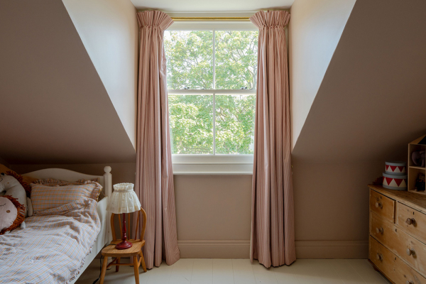 Модные современные штрихи в интерьерах викторианского дома в Лондоне