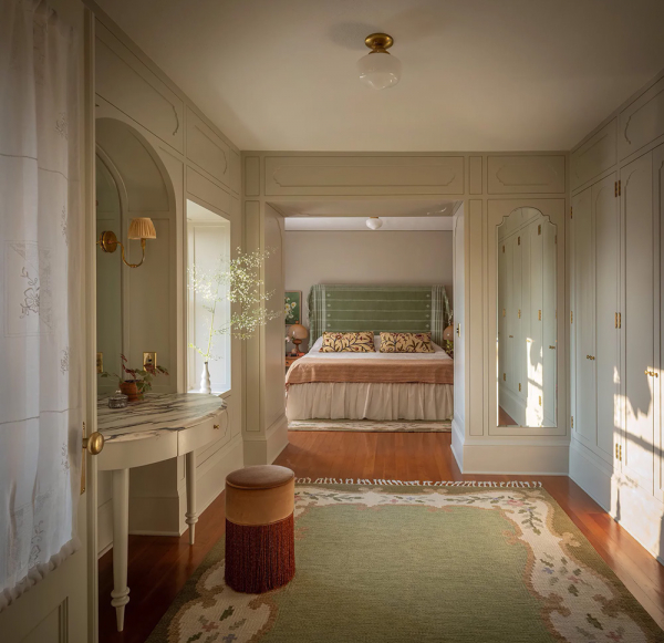 Нежные оттенки зелёного и серого в дизайне красивого дома в Портленде Нежные оттенки зелёного и серого в дизайне красивого дома в Портленде