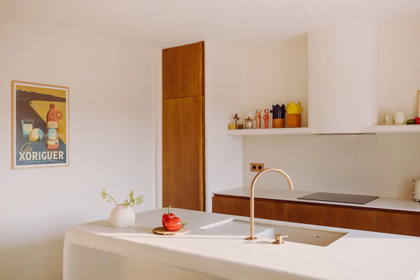 Солнечный и экологичный дизайн вилла на Менорке Солнечный и экологичный дизайн вилла на Менорке