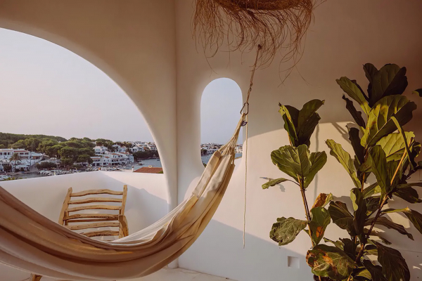 Солнечный и экологичный дизайн вилла на Менорке Солнечный и экологичный дизайн вилла на Менорке