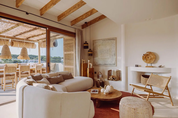 Солнечный и экологичный дизайн вилла на Менорке Солнечный и экологичный дизайн вилла на Менорке