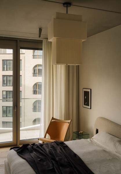 Современное искусство и дизайнерская мебель: квартира в Берлине