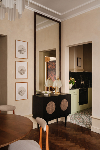 Стильная квартира тревел-блогера в Варшаве с элегантными деталями Стильная квартира тревел-блогера в Варшаве с элегантными деталями