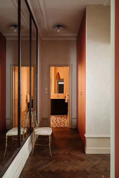 Стильная квартира тревел-блогера в Варшаве с элегантными деталями Стильная квартира тревел-блогера в Варшаве с элегантными деталями