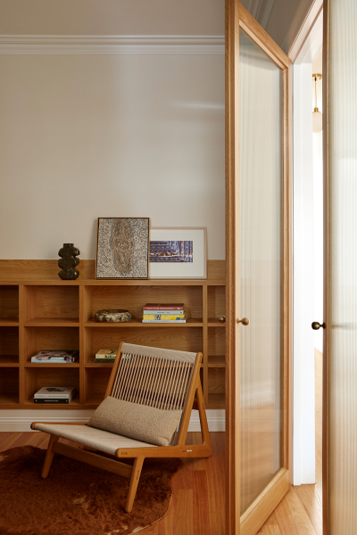 Тёплый современный интерьер одноэтажного дома в Мельбурне Тёплый современный интерьер одноэтажного дома в Мельбурне