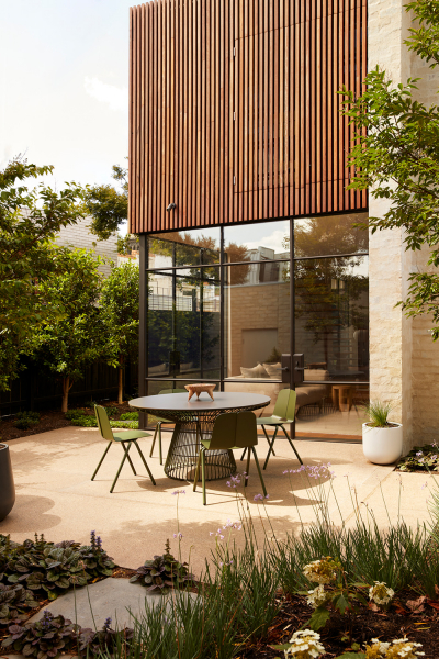 Тёплый современный интерьер одноэтажного дома в Мельбурне Тёплый современный интерьер одноэтажного дома в Мельбурне