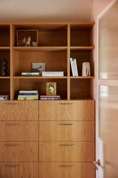 Тёплый современный интерьер одноэтажного дома в Мельбурне Тёплый современный интерьер одноэтажного дома в Мельбурне