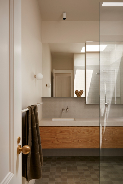 Тёплый современный интерьер одноэтажного дома в Мельбурне Тёплый современный интерьер одноэтажного дома в Мельбурне