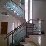 Лестничные перила наружные и внутренние для дома и дачи