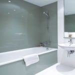 Панели для отделки стен кухни, ванной, коридора, жилой комнаты