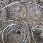 Как перетянуть диван своими руками
