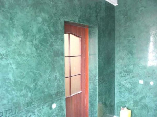 Как нанести венецианскую мраморную штукатурку своими руками Как нанести венецианскую мраморную штукатурку своими руками