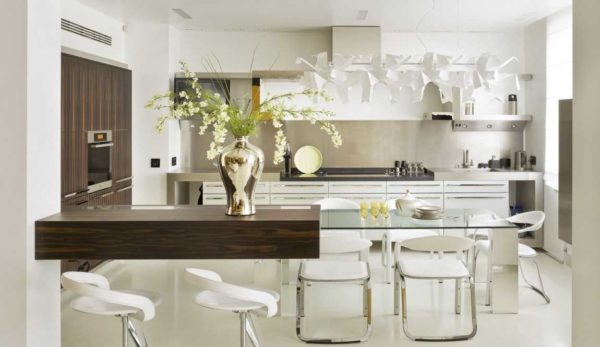 Стол обеденный со стеклом — стильный выбор для кухни Стол обеденный со стеклом — стильный выбор для кухни