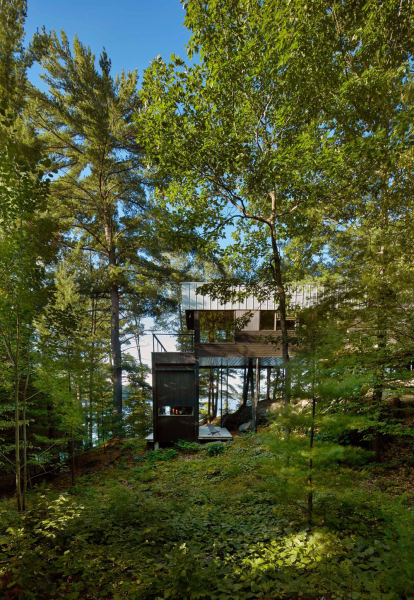 Красота и уют натурального дерева в дизайне дома у озера в Канаде Красота и уют натурального дерева в дизайне дома у озера в Канаде