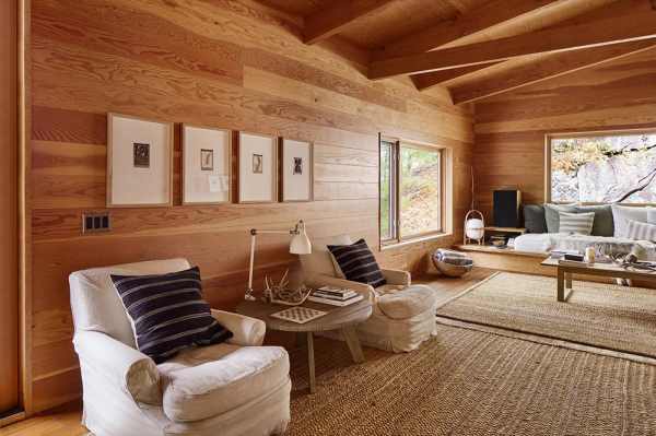 Красота и уют натурального дерева в дизайне дома у озера в Канаде Красота и уют натурального дерева в дизайне дома у озера в Канаде