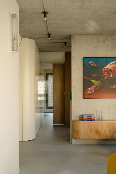 Микс стилей и эпох в дизайне необычной квартиры в Варшаве Микс стилей и эпох в дизайне необычной квартиры в Варшаве