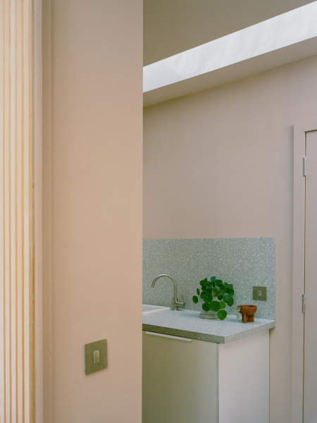 Минимализм с лепниной: дом в Эдинбурге