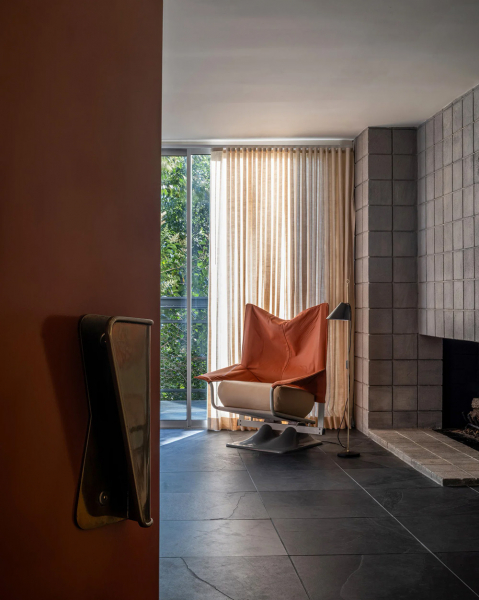 Наглядное пособие по стилю mid century : дом в Лос-Анджелесе