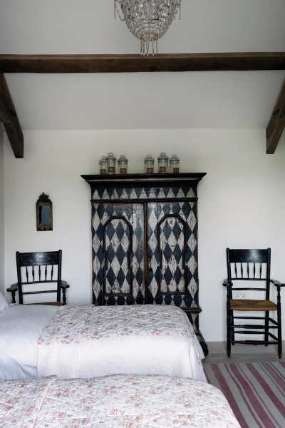 Новый, но выглядит, будто ему несколько веков: коттедж в Англии Новый, но выглядит, будто ему несколько веков: коттедж в Англии