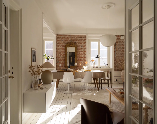 Скандинавский бохо: небольшая квартира с кирпичной стеной в Гетеборге (55 кв. м) Скандинавский бохо: небольшая квартира с кирпичной стеной в Гетеборге (55 кв. м)