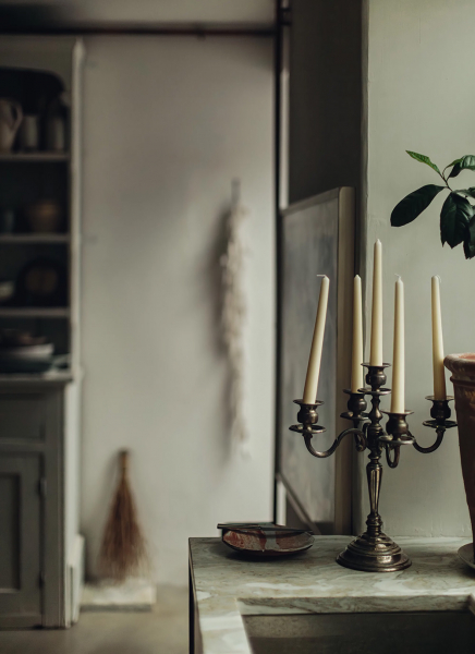 Спокойный и умиротворяющий интерьер старинного дома дизайнера красок в Бате Спокойный и умиротворяющий интерьер старинного дома дизайнера красок в Бате