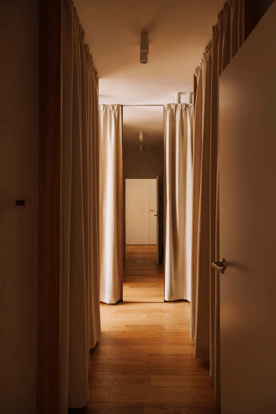 Тёплый современный интерьер для молодой семьи в Варшаве Тёплый современный интерьер для молодой семьи в Варшаве