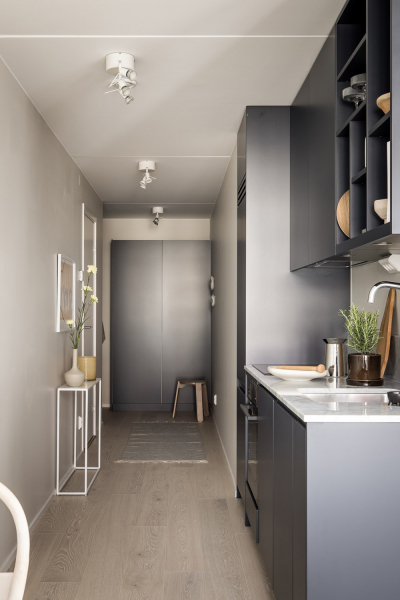 У всех на виду: маленькая квартира со стеклянными стенами в Стокгольме (34 кв. м)