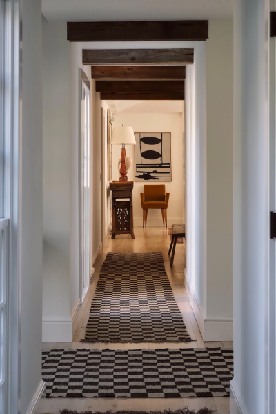 Уютные интерьеры дома в стиле греческого возрождения в тихом пригороде Нью-Йорка Уютные интерьеры дома в стиле греческого возрождения в тихом пригороде Нью-Йорка