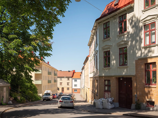 Залитая солнцем квартира в Швеции с ярким декором и кантри нотками Залитая солнцем квартира в Швеции с ярким декором и кантри нотками