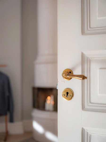 Залитая солнцем квартира в Швеции с ярким декором и кантри нотками Залитая солнцем квартира в Швеции с ярким декором и кантри нотками