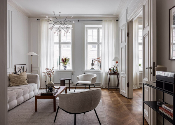 Белая, элегантная, с камином: квартира в Мальмё (75 кв. м) Белая, элегантная, с камином: квартира в Мальмё (75 кв. м)