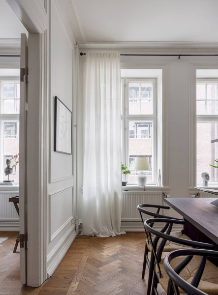 Белая, элегантная, с камином: квартира в Мальмё (75 кв. м) Белая, элегантная, с камином: квартира в Мальмё (75 кв. м)