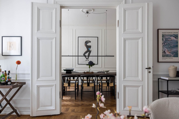 Белая, элегантная, с камином: квартира в Мальмё (75 кв. м) Белая, элегантная, с камином: квартира в Мальмё (75 кв. м)