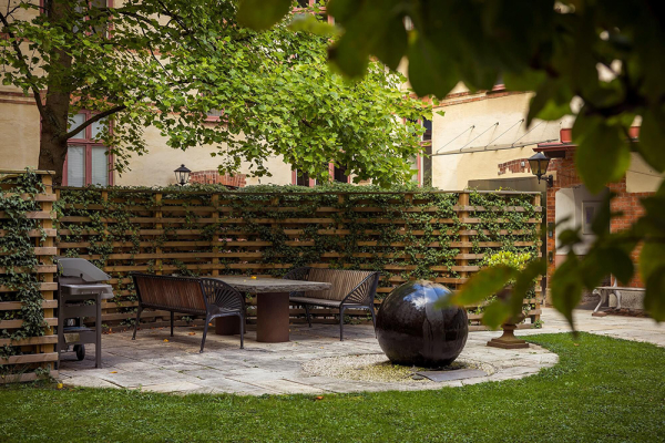 Белая, элегантная, с камином: квартира в Мальмё (75 кв. м) Белая, элегантная, с камином: квартира в Мальмё (75 кв. м)