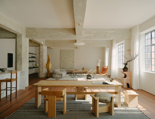 Бетон, естественный свет и японские мотивы: лофт в Сиднее Бетон, естественный свет и японские мотивы: лофт в Сиднее