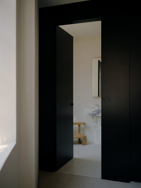 Бетон, естественный свет и японские мотивы: лофт в Сиднее Бетон, естественный свет и японские мотивы: лофт в Сиднее