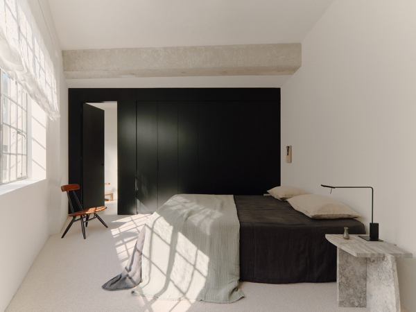 Бетон, естественный свет и японские мотивы: лофт в Сиднее Бетон, естественный свет и японские мотивы: лофт в Сиднее