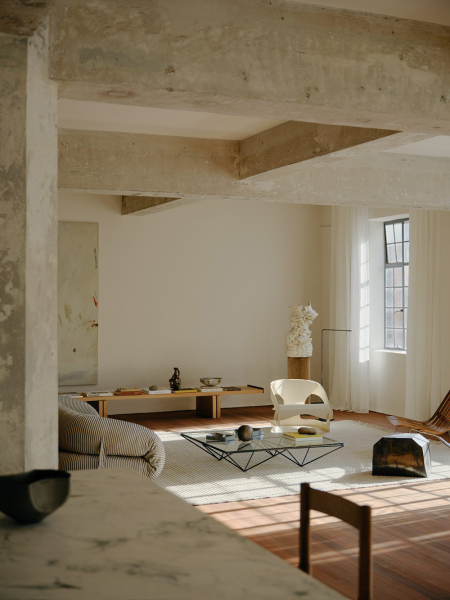 Бетон, естественный свет и японские мотивы: лофт в Сиднее Бетон, естественный свет и японские мотивы: лофт в Сиднее