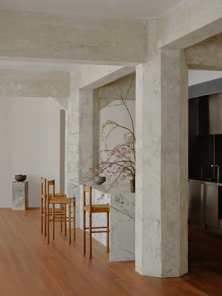 Бетон, естественный свет и японские мотивы: лофт в Сиднее Бетон, естественный свет и японские мотивы: лофт в Сиднее