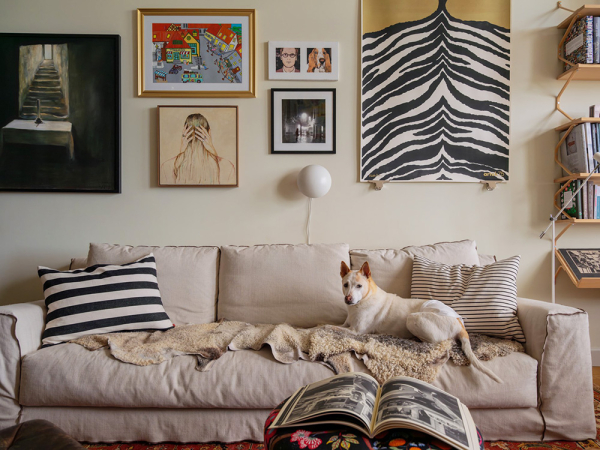 Чудесные виды на город через арочные окна: уютная квартира в Стокгольме