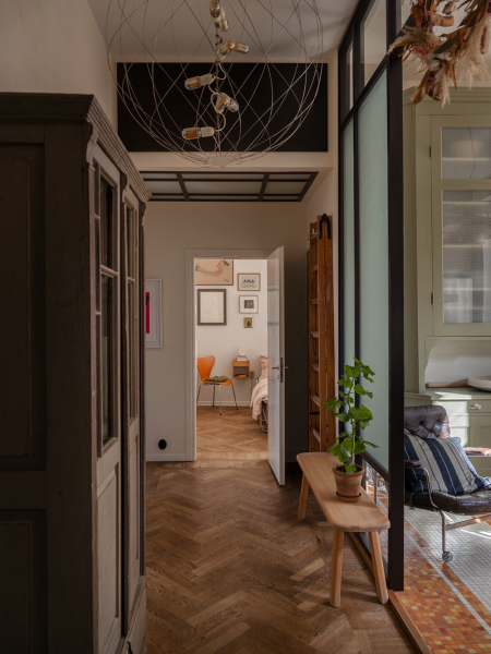 Чудесные виды на город через арочные окна: уютная квартира в Стокгольме