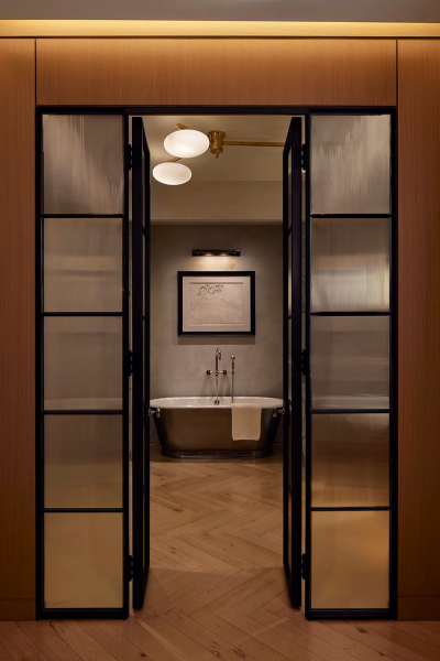 Эта современная резиденция в Нью-Йорке — результат объединения двух лофтов на разных уровнях