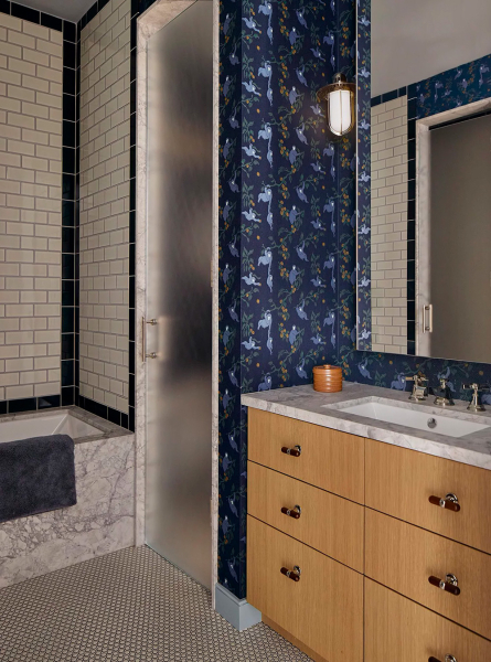 Эта современная резиденция в Нью-Йорке — результат объединения двух лофтов на разных уровнях